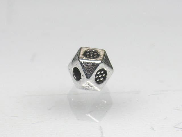 TOKO-BEADS CM226-09S Metal bead 3.5mm CM226-09S メタルビーズ 3.5mm Asian bead & African bead  Handmade,Lampeork,bead,asia,india,ethnic,parts,accessory,beads とんぼ玉,ビーズ,トンボ玉,アジア,インド,エスニック,手作り,パーツ,アクセサリー