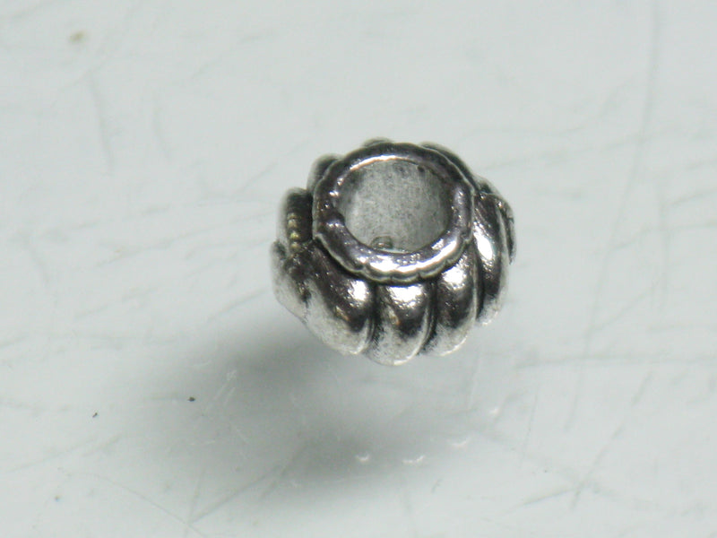 TOKO-BEADS CM226-41S Metal bead 6mm CM226-41S メタルビーズ 6mm Asian bead & African bead  Handmade,Lampeork,bead,asia,india,ethnic,parts,accessory,beads とんぼ玉,ビーズ,トンボ玉,アジア,インド,エスニック,手作り,パーツ,アクセサリー
