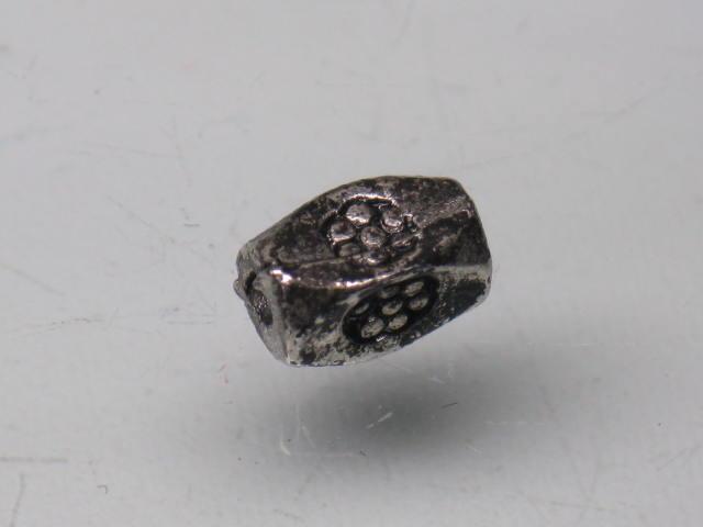 TOKO-BEADS CM999-33 Metal bead 3.5mm CM999-33 メタルビーズ 3.5mm Asian bead & African bead  Handmade,Lampeork,bead,asia,india,ethnic,parts,accessory,beads とんぼ玉,ビーズ,トンボ玉,アジア,インド,エスニック,手作り,パーツ,アクセサリー