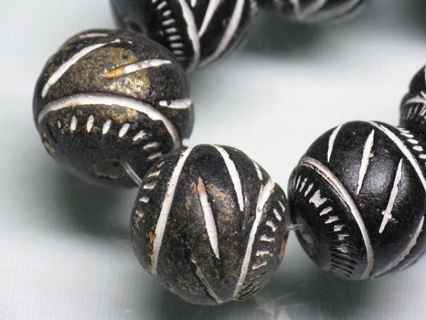 TOKO-BEADS CZ027-01N Clay bead(strand)  18mm CZ027-01N インドクレイビーズ（連） 18mm Asian bead & African bead  Handmade,Lampeork,bead,asia,india,ethnic,parts,accessory,beads とんぼ玉,ビーズ,トンボ玉,アジア,インド,エスニック,手作り,パーツ,アクセサリー