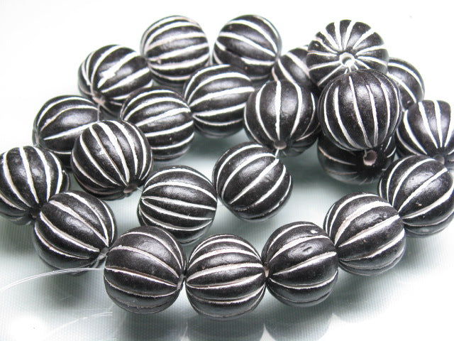 TOKO-BEADS CZ035-33N Clay bead(strand)  19mm CZ035-33N インドクレイビーズ（連） 19mm Asian bead & African bead  Handmade,Lampeork,bead,asia,india,ethnic,parts,accessory,beads とんぼ玉,ビーズ,トンボ玉,アジア,インド,エスニック,手作り,パーツ,アクセサリー