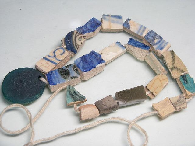 TOKO-BEADS DZ019N-13 Old Pottery bead (strand) 12~26mm DZ019N-13 古陶片ビーズ（連） 12~26mm Asian bead & African bead  Handmade,Lampeork,bead,asia,india,ethnic,parts,accessory,beads とんぼ玉,ビーズ,トンボ玉,アジア,インド,エスニック,手作り,パーツ,アクセサリー