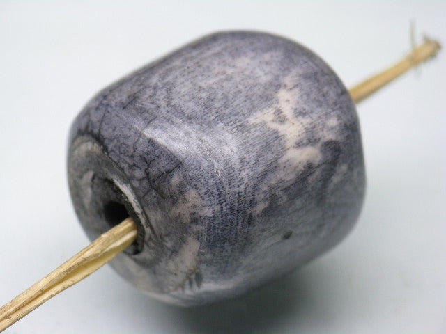 TOKO-BEADS EB053-06 Bone bead 24mm EB053-06 大粒ボーンビーズ 24mm Asian bead & African bead  Handmade,Lampeork,bead,asia,india,ethnic,parts,accessory,beads とんぼ玉,ビーズ,トンボ玉,アジア,インド,エスニック,手作り,パーツ,アクセサリー