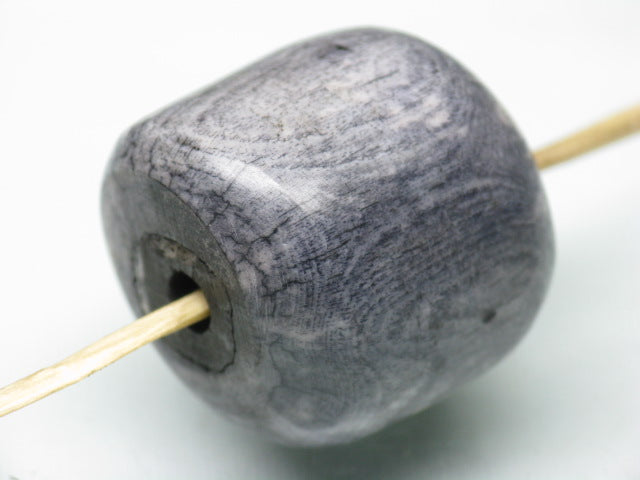 TOKO-BEADS EB053-06 Bone bead 24mm EB053-06 大粒ボーンビーズ 24mm Asian bead & African bead  Handmade,Lampeork,bead,asia,india,ethnic,parts,accessory,beads とんぼ玉,ビーズ,トンボ玉,アジア,インド,エスニック,手作り,パーツ,アクセサリー