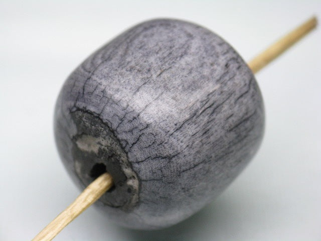 TOKO-BEADS EB053-07 Bone bead 24mm EB053-07 大粒ボーンビーズ 24mm Asian bead & African bead  Handmade,Lampeork,bead,asia,india,ethnic,parts,accessory,beads とんぼ玉,ビーズ,トンボ玉,アジア,インド,エスニック,手作り,パーツ,アクセサリー