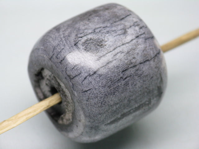 TOKO-BEADS EB053-14 Bone bead 24mm EB053-14 大粒ボーンビーズ 24mm Asian bead & African bead  Handmade,Lampeork,bead,asia,india,ethnic,parts,accessory,beads とんぼ玉,ビーズ,トンボ玉,アジア,インド,エスニック,手作り,パーツ,アクセサリー