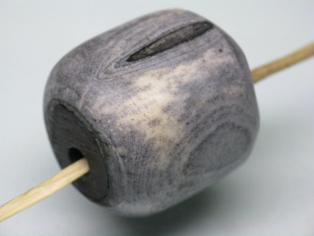 TOKO-BEADS EB053-18 Bone bead 23mm EB053-18 大粒ボーンビーズ 23mm Asian bead & African bead  Handmade,Lampeork,bead,asia,india,ethnic,parts,accessory,beads とんぼ玉,ビーズ,トンボ玉,アジア,インド,エスニック,手作り,パーツ,アクセサリー