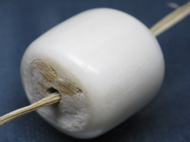 TOKO-BEADS EB054-14 Bone bead 25mm EB054-14 大粒ボーンビーズ 25mm Asian bead & African bead  Handmade,Lampeork,bead,asia,india,ethnic,parts,accessory,beads とんぼ玉,ビーズ,トンボ玉,アジア,インド,エスニック,手作り,パーツ,アクセサリー