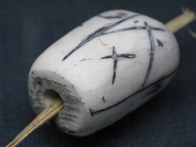 TOKO-BEADS EB055-06 Bone bead 20mm EB055-06 大粒ボーンビーズ 20mm Asian bead & African bead  Handmade,Lampeork,bead,asia,india,ethnic,parts,accessory,beads とんぼ玉,ビーズ,トンボ玉,アジア,インド,エスニック,手作り,パーツ,アクセサリー
