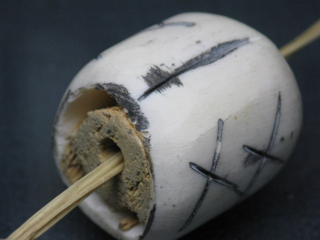 TOKO-BEADS EB055-13 Bone bead 27mm EB055-13 大粒ボーンビーズ 27mm Asian bead & African bead  Handmade,Lampeork,bead,asia,india,ethnic,parts,accessory,beads とんぼ玉,ビーズ,トンボ玉,アジア,インド,エスニック,手作り,パーツ,アクセサリー