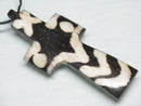 TOKO-BEADS EB201-04 Bone pendant  (Cross/Kenya) 61mm EB201-04 ボーンチャーム（クロス/ケニア） 61mm Asian bead & African bead  Handmade,Lampeork,bead,asia,india,ethnic,parts,accessory,beads とんぼ玉,ビーズ,トンボ玉,アジア,インド,エスニック,手作り,パーツ,アクセサリー