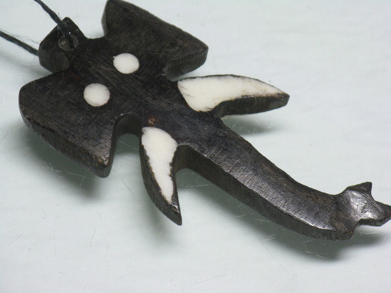 TOKO-BEADS EB205-01 Bone pendant  (Elephant head/Kenya) 57mm EB205-01 ボーンチャーム（ゾウの顔/ケニア） 57mm Asian bead & African bead  Handmade,Lampeork,bead,asia,india,ethnic,parts,accessory,beads とんぼ玉,ビーズ,トンボ玉,アジア,インド,エスニック,手作り,パーツ,アクセサリー
