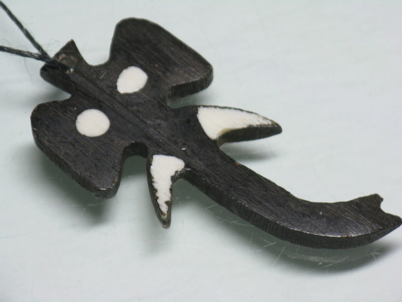TOKO-BEADS EB205-02 Bone pendant  (Elephant head/Kenya) 57mm EB205-02 ボーンチャーム（ゾウの顔/ケニア） 57mm Asian bead & African bead  Handmade,Lampeork,bead,asia,india,ethnic,parts,accessory,beads とんぼ玉,ビーズ,トンボ玉,アジア,インド,エスニック,手作り,パーツ,アクセサリー