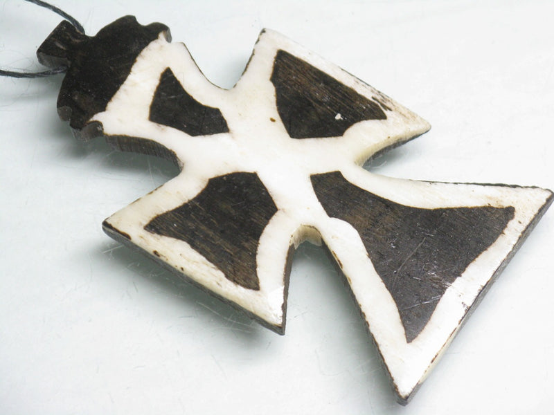 TOKO-BEADS EB214-01 Bone pendant  (Cross/Kenya) 62mm EB214-01 ボーンチャーム（クロス/ケニア） 62mm Asian bead & African bead  Handmade,Lampeork,bead,asia,india,ethnic,parts,accessory,beads とんぼ玉,ビーズ,トンボ玉,アジア,インド,エスニック,手作り,パーツ,アクセサリー
