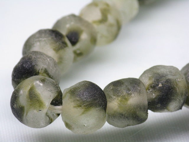 TOKO-BEADS EG001-02N Recycled Glass bead (strand) 9~12mm EG001-02N リサイクルガラスビーズ（連） 9~12mm Asian bead & African bead  Handmade,Lampeork,bead,asia,india,ethnic,parts,accessory,beads とんぼ玉,ビーズ,トンボ玉,アジア,インド,エスニック,手作り,パーツ,アクセサリー
