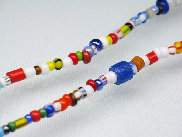 | TOKO-BEADS |EG012-02 クリスマスビーズ約88cm（連） 2~5mmとんぼ玉,ビーズ,トンボ玉,アジア,インド,エスニック,手作り,パーツ,アクセサリー