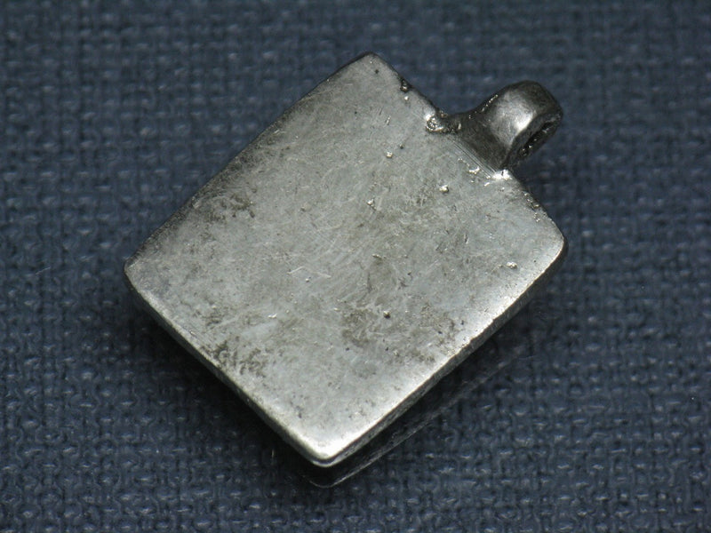 TOKO-BEADS EM002-01 Tuareg metal pendant 24mm EM002-01 トゥアレグ族メタルペンダント 24mm Asian bead & African bead  Handmade,Lampeork,bead,asia,india,ethnic,parts,accessory,beads とんぼ玉,ビーズ,トンボ玉,アジア,インド,エスニック,手作り,パーツ,アクセサリー