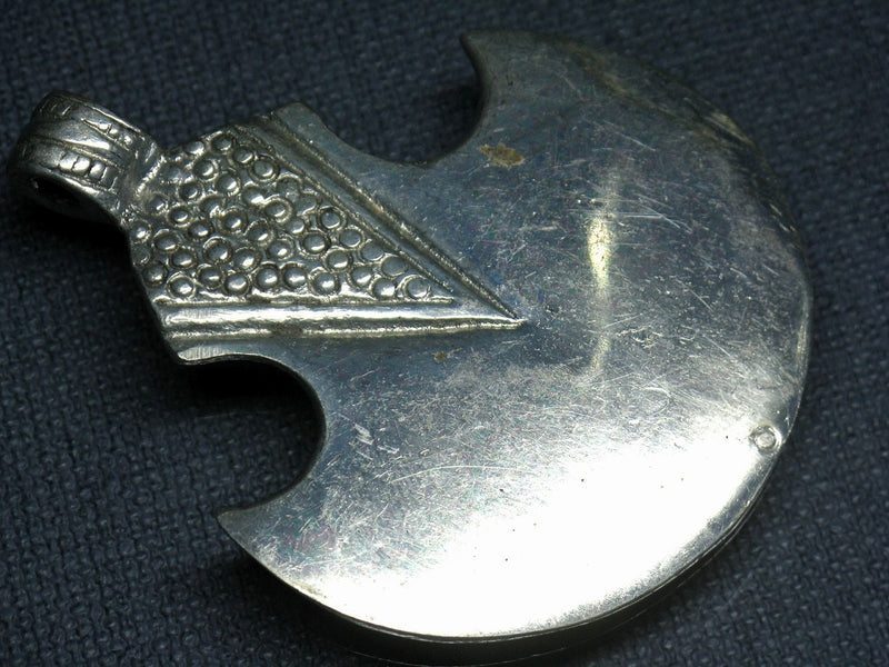 TOKO-BEADS EM002-06 Tuareg metal pendant 62mm EM002-06 トゥアレグ族メタルペンダント 62mm Asian bead & African bead  Handmade,Lampeork,bead,asia,india,ethnic,parts,accessory,beads とんぼ玉,ビーズ,トンボ玉,アジア,インド,エスニック,手作り,パーツ,アクセサリー