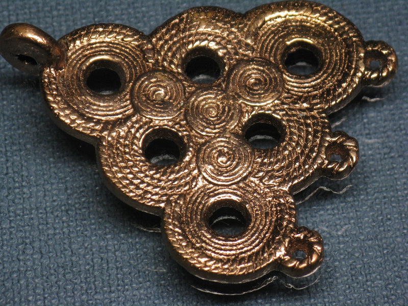 TOKO-BEADS EM002-09 Baule metal pendant 54mm EM002-09 バウレ族メタルペンダント 54mm Asian bead & African bead  Handmade,Lampeork,bead,asia,india,ethnic,parts,accessory,beads とんぼ玉,ビーズ,トンボ玉,アジア,インド,エスニック,手作り,パーツ,アクセサリー