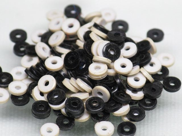 | TOKO-BEADS |EZ001P-17 ビニールレコードビーズ（1gパック） 3mmとんぼ玉,ビーズ,トンボ玉,アジア,インド,エスニック,手作り,パーツ,アクセサリー