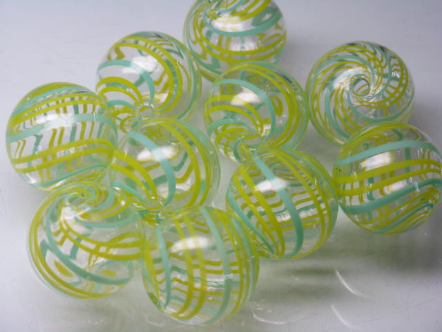 TOKO-BEADS HG001P-37  Hollow glass bead (10pcs) 19~21mm HG001P-37 シャボン玉ビーズ（10個パック） 19~21mm Asian bead & African bead  Handmade,Lampeork,bead,asia,india,ethnic,parts,accessory,beads とんぼ玉,ビーズ,トンボ玉,アジア,インド,エスニック,手作り,パーツ,アクセサリー