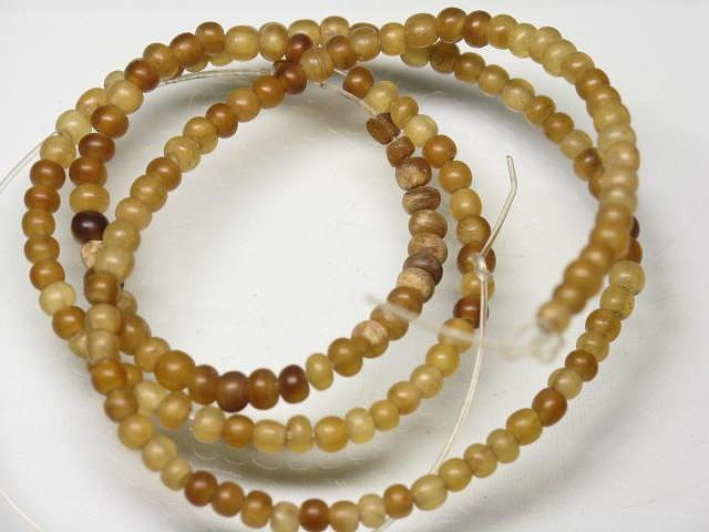 | TOKO-BEADS |HR010-15 ホーンビーズ（連） 3mmとんぼ玉,ビーズ,トンボ玉,アジア,インド,エスニック,手作り,パーツ,アクセサリー