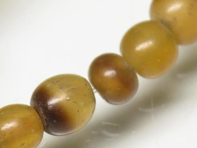 TOKO-BEADS HR010-29 Horn bead (strand) 4.5mm HR010-29 ホーンビーズ（連） 4.5mm Asian bead & African bead  Handmade,Lampeork,bead,asia,india,ethnic,parts,accessory,beads とんぼ玉,ビーズ,トンボ玉,アジア,インド,エスニック,手作り,パーツ,アクセサリー
