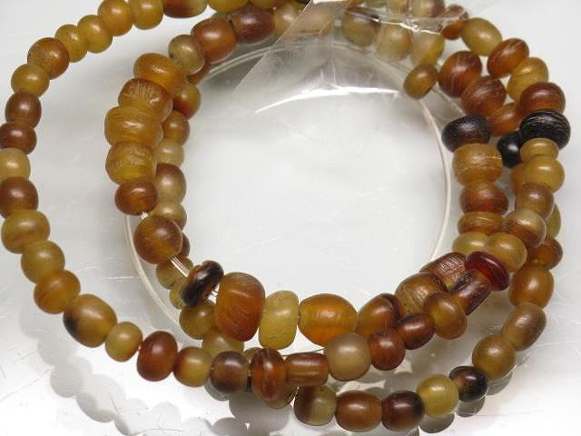 TOKO-BEADS HR010-46 Horn bead (strand) 4.5~5mm HR010-46 ホーンビーズ（連） 4.5~5mm Asian bead & African bead  Handmade,Lampeork,bead,asia,india,ethnic,parts,accessory,beads とんぼ玉,ビーズ,トンボ玉,アジア,インド,エスニック,手作り,パーツ,アクセサリー