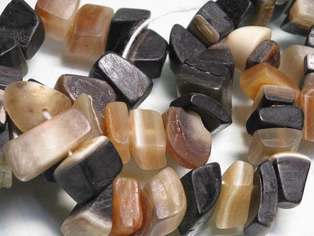 TOKO-BEADS HR103-10 Horn bead (strand) 10~13mm HR103-10 ホーンビーズ（連） 10~13mm Asian bead & African bead  Handmade,Lampeork,bead,asia,india,ethnic,parts,accessory,beads とんぼ玉,ビーズ,トンボ玉,アジア,インド,エスニック,手作り,パーツ,アクセサリー