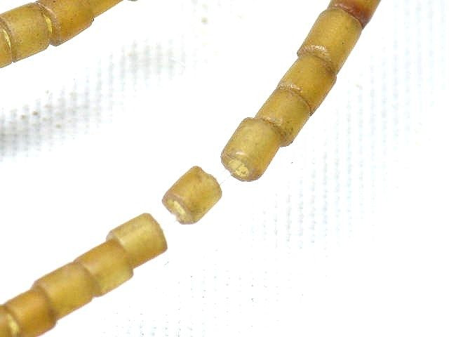 TOKO-BEADS HR301N-01 Horn bead (strand) 2mm HR301N-01 ホーンビーズ（連） 2mm Asian bead & African bead  Handmade,Lampeork,bead,asia,india,ethnic,parts,accessory,beads とんぼ玉,ビーズ,トンボ玉,アジア,インド,エスニック,手作り,パーツ,アクセサリー