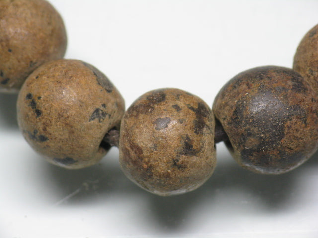 TOKO-BEADS AZ133-31 Antique Clay bead (strand) 11~35mm AZ133-31 アンティーククレイビーズ（連） 11~35mm Asian bead & African bead  Handmade,Lampeork,bead,asia,india,ethnic,parts,accessory,beads とんぼ玉,ビーズ,トンボ玉,アジア,インド,エスニック,手作り,パーツ,アクセサリー