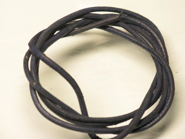 TOKO-BEADS LC023 Leather Cord(75Cm) 1.2mm LC023 レザーコード(75Cm) 1.2mm Asian bead & African bead  Handmade,Lampeork,bead,asia,india,ethnic,parts,accessory,beads とんぼ玉,ビーズ,トンボ玉,アジア,インド,エスニック,手作り,パーツ,アクセサリー