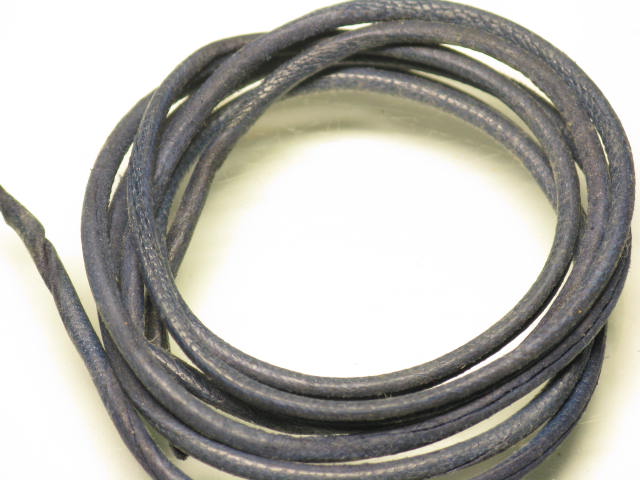 TOKO-BEADS LC032 Leather Cord(70Cm) 2mm LC032 レザーコード(70Cm) 2mm Asian bead & African bead  Handmade,Lampeork,bead,asia,india,ethnic,parts,accessory,beads とんぼ玉,ビーズ,トンボ玉,アジア,インド,エスニック,手作り,パーツ,アクセサリー