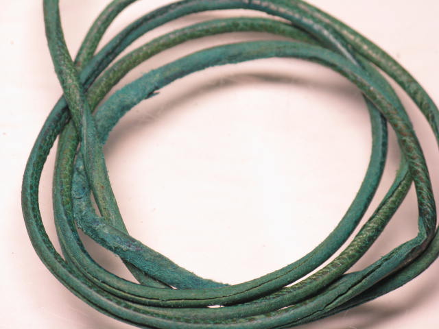 TOKO-BEADS LC033 Leather Cord(70Cm) 2mm LC033 レザーコード(70Cm) 2mm Asian bead & African bead  Handmade,Lampeork,bead,asia,india,ethnic,parts,accessory,beads とんぼ玉,ビーズ,トンボ玉,アジア,インド,エスニック,手作り,パーツ,アクセサリー