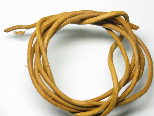 TOKO-BEADS LC036 Leather Cord(70Cm) 2mm LC036 レザーコード(70Cm) 2mm Asian bead & African bead  Handmade,Lampeork,bead,asia,india,ethnic,parts,accessory,beads とんぼ玉,ビーズ,トンボ玉,アジア,インド,エスニック,手作り,パーツ,アクセサリー