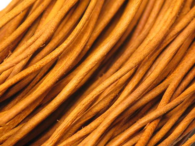 TOKO-BEADS LC045 Leather Cord(75Cm) 1mm LC045 レザーコード(75Cm) 1mm Asian bead & African bead  Handmade,Lampeork,bead,asia,india,ethnic,parts,accessory,beads とんぼ玉,ビーズ,トンボ玉,アジア,インド,エスニック,手作り,パーツ,アクセサリー