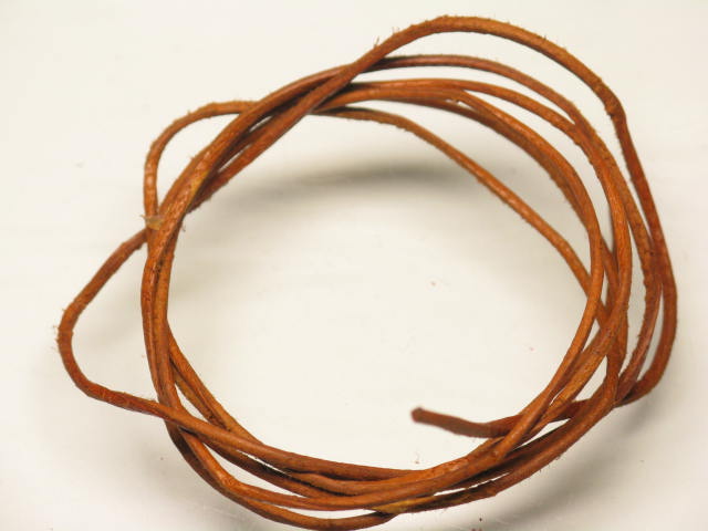 TOKO-BEADS LC049 Leather Cord(75Cm) 1mm LC049 レザーコード(75Cm) 1mm Asian bead & African bead  Handmade,Lampeork,bead,asia,india,ethnic,parts,accessory,beads とんぼ玉,ビーズ,トンボ玉,アジア,インド,エスニック,手作り,パーツ,アクセサリー