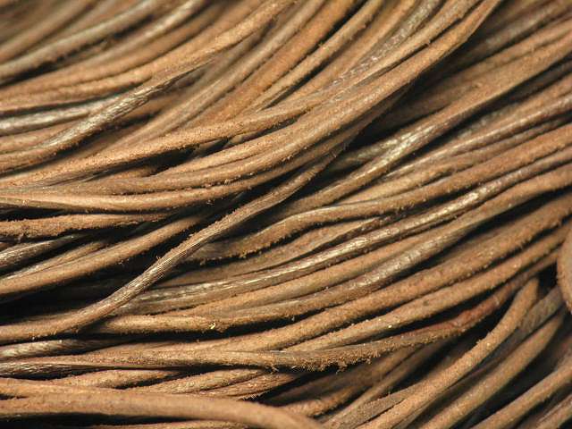 TOKO-BEADS LC068 Leather Cord(75Cm) 1mm LC068 レザーコード(75Cm) 1mm Asian bead & African bead  Handmade,Lampeork,bead,asia,india,ethnic,parts,accessory,beads とんぼ玉,ビーズ,トンボ玉,アジア,インド,エスニック,手作り,パーツ,アクセサリー