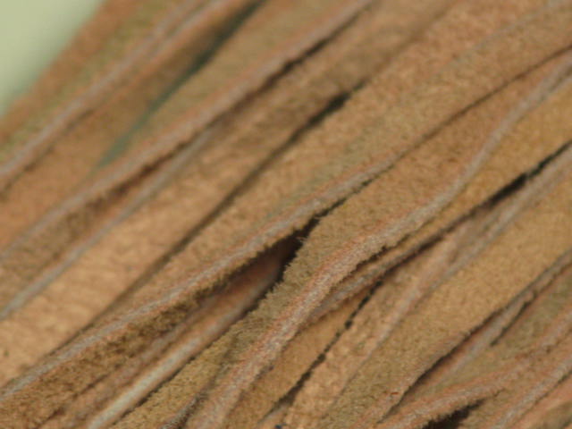 TOKO-BEADS LC319 Flat leather cord(70Cm) 2.5x1mm LC319 平レザーコード(70Cm) 2.5x1mm Asian bead & African bead  Handmade,Lampeork,bead,asia,india,ethnic,parts,accessory,beads とんぼ玉,ビーズ,トンボ玉,アジア,インド,エスニック,手作り,パーツ,アクセサリー