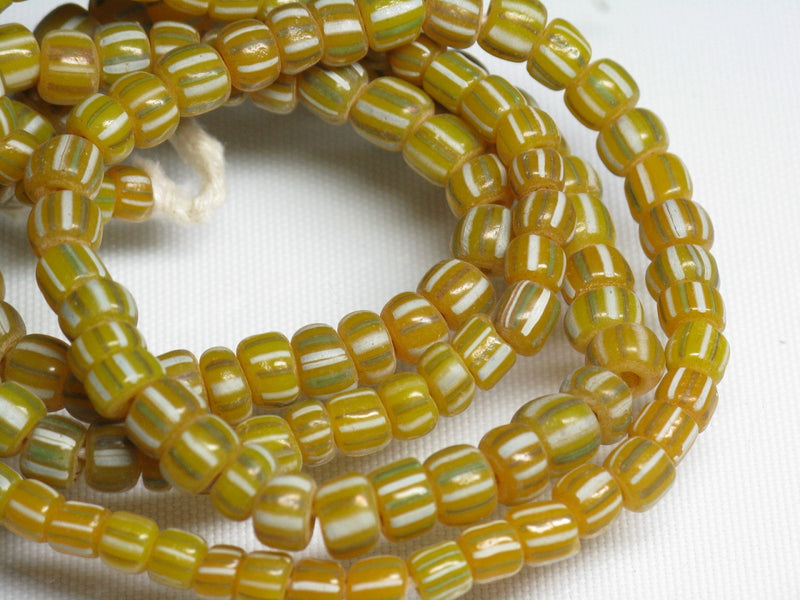 | TOKO-BEADS |MJ100-45 マジャパヒト玉（連） 4~7mmとんぼ玉,ビーズ,トンボ玉,アジア,インド,エスニック,手作り,パーツ,アクセサリー