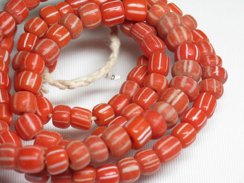 | TOKO-BEADS |MJ100-58 マジャパヒト玉（連） 4~7mmとんぼ玉,ビーズ,トンボ玉,アジア,インド,エスニック,手作り,パーツ,アクセサリー