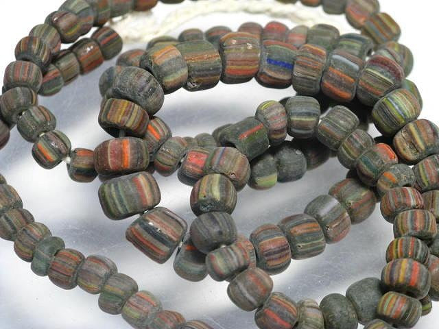 | TOKO-BEADS |MJ100-76 マジャパヒト玉（連） 4~7mmとんぼ玉,ビーズ,トンボ玉,アジア,インド,エスニック,手作り,パーツ,アクセサリー