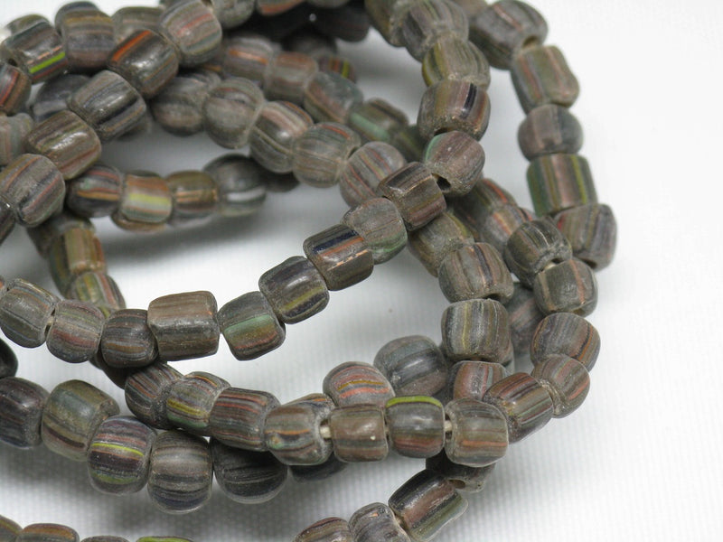 | TOKO-BEADS |MJ100-77 マジャパヒト玉（連） 4~7mmとんぼ玉,ビーズ,トンボ玉,アジア,インド,エスニック,手作り,パーツ,アクセサリー