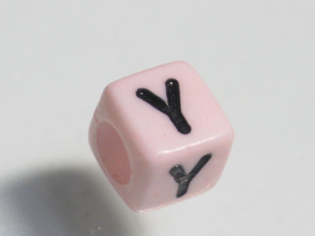 TOKO-BEADS P002-325 Alphabet (Y) 6mm P002-325 アルファベット（Y） 6mm Asian bead & African bead  Handmade,Lampeork,bead,asia,india,ethnic,parts,accessory,beads とんぼ玉,ビーズ,トンボ玉,アジア,インド,エスニック,手作り,パーツ,アクセサリー