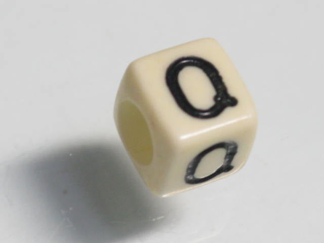 TOKO-BEADS P002-417 Alphabet (Q) 6mm P002-417 アルファベット（Q） 6mm Asian bead & African bead  Handmade,Lampeork,bead,asia,india,ethnic,parts,accessory,beads とんぼ玉,ビーズ,トンボ玉,アジア,インド,エスニック,手作り,パーツ,アクセサリー