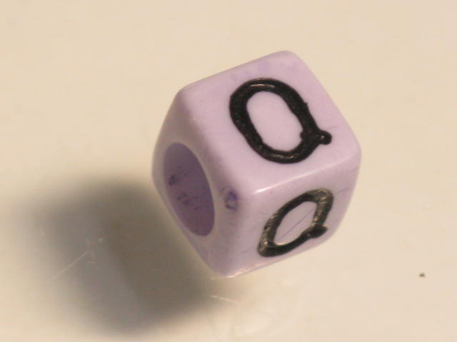 TOKO-BEADS P002-517 Alphabet (Q) 6mm P002-517 アルファベット（Q） 6mm Asian bead & African bead  Handmade,Lampeork,bead,asia,india,ethnic,parts,accessory,beads とんぼ玉,ビーズ,トンボ玉,アジア,インド,エスニック,手作り,パーツ,アクセサリー