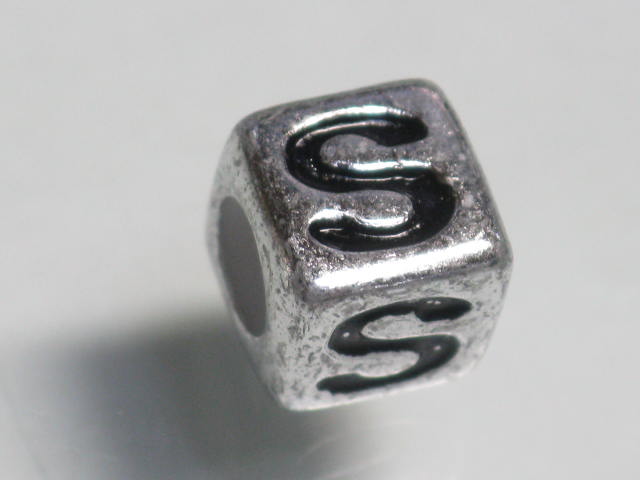 TOKO-BEADS P007-119 Alphabet (S) 7mm P007-119 アルファベット（S） 7mm Asian bead & African bead  Handmade,Lampeork,bead,asia,india,ethnic,parts,accessory,beads とんぼ玉,ビーズ,トンボ玉,アジア,インド,エスニック,手作り,パーツ,アクセサリー