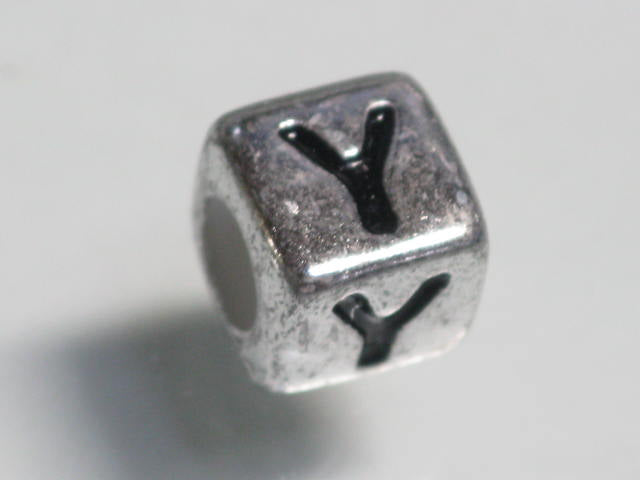 TOKO-BEADS P007-125 Alphabet (Y) 7mm P007-125 アルファベット（Y） 7mm Asian bead & African bead  Handmade,Lampeork,bead,asia,india,ethnic,parts,accessory,beads とんぼ玉,ビーズ,トンボ玉,アジア,インド,エスニック,手作り,パーツ,アクセサリー