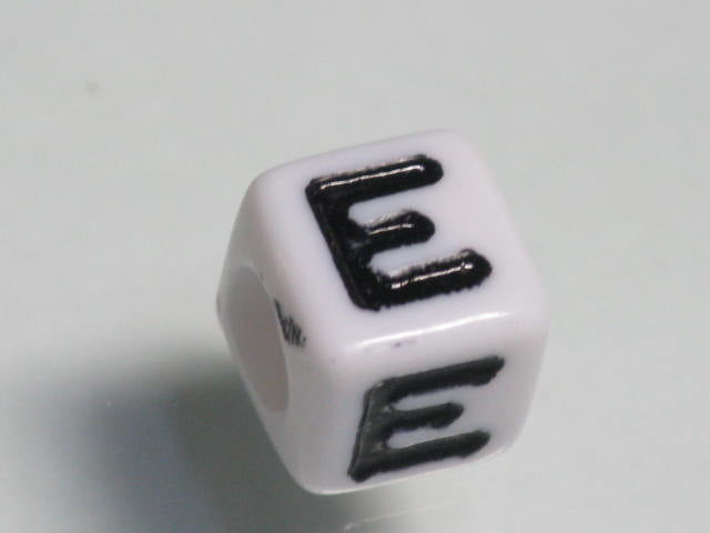 TOKO-BEADS P007-205 Alphabet (E) 7mm P007-205 アルファベット（E） 7mm Asian bead & African bead  Handmade,Lampeork,bead,asia,india,ethnic,parts,accessory,beads とんぼ玉,ビーズ,トンボ玉,アジア,インド,エスニック,手作り,パーツ,アクセサリー