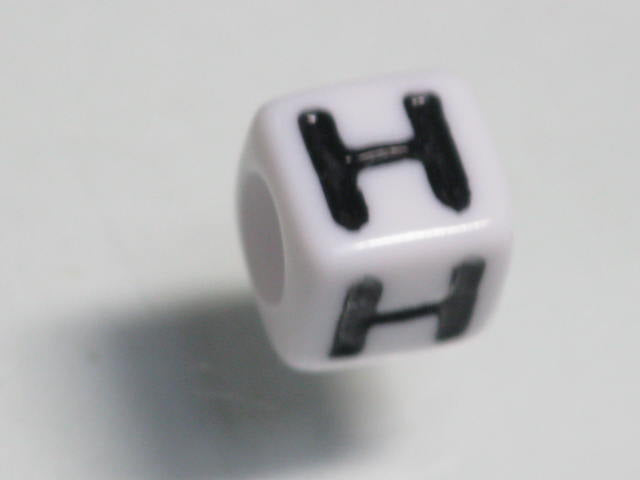 TOKO-BEADS P007-208 Alphabet (H) 7mm P007-208 アルファベット（H） 7mm Asian bead & African bead  Handmade,Lampeork,bead,asia,india,ethnic,parts,accessory,beads とんぼ玉,ビーズ,トンボ玉,アジア,インド,エスニック,手作り,パーツ,アクセサリー